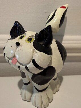 Vintage Hand Painted Cat Paperweight Figurine